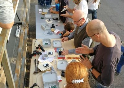 Laboratorio di automontaggio di una centralina per il monitoraggio ambientale